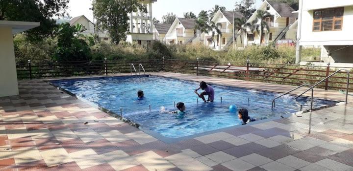 Nest Resorts Athirappilly Extérieur photo