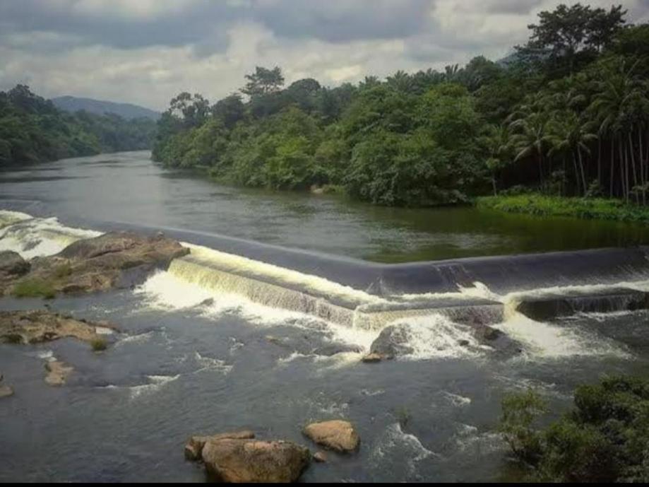 Nest Resorts Athirappilly Extérieur photo